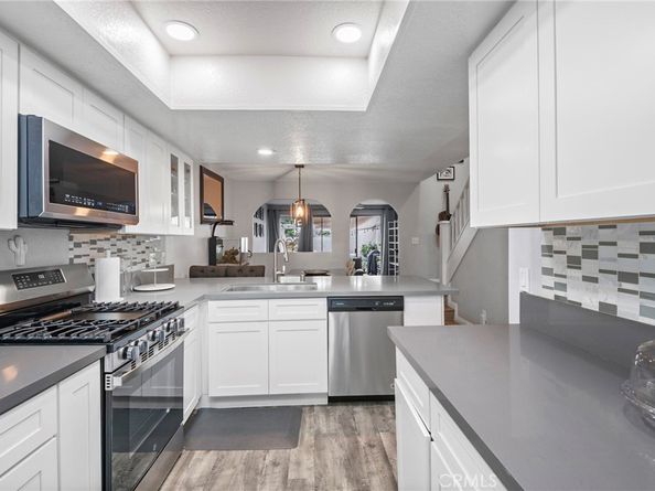 2220 E Chapman 5, Fullerton CA 92831