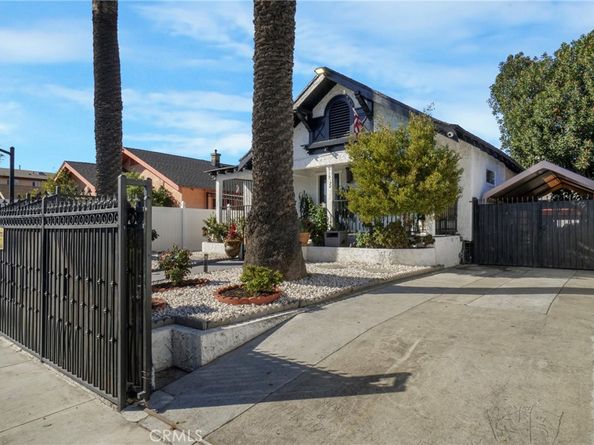 919 919 1/2 W 49th, Los Angeles CA 90037