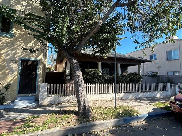 828 Maine, Long Beach CA 90813