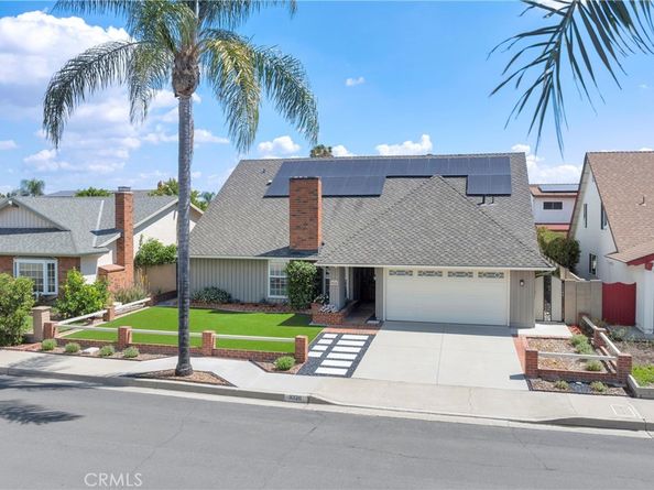 9326 Cambridge, Cypress CA 90630