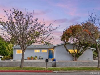 956 W Wilson St