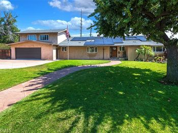 1006 W Dorothy Drive