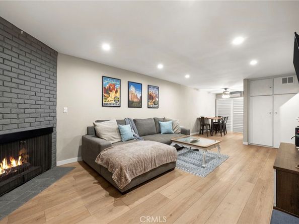 2452 Chelsea Place M, Santa Monica CA 90404