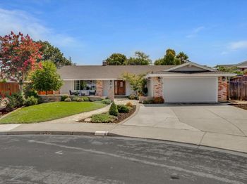 1460 Calais Ct
