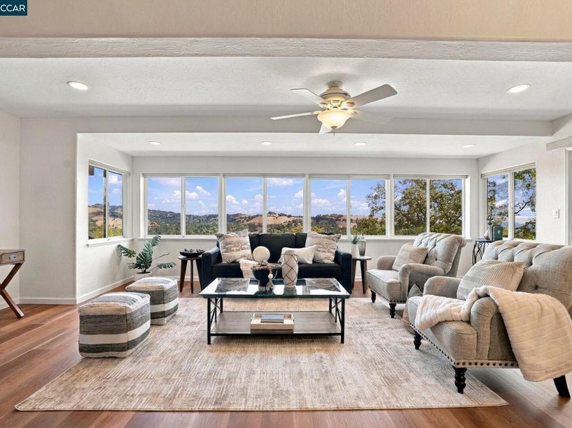 1138 Skycrest Dr 8, Walnut Creek CA 94595