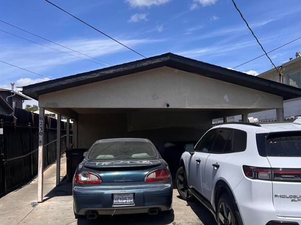 6230 Hayes St, Oakland CA 94621