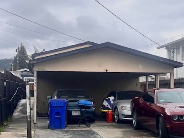 6230 Hayes St, Oakland CA 94621