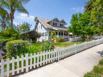 2330 Yosemite Drive