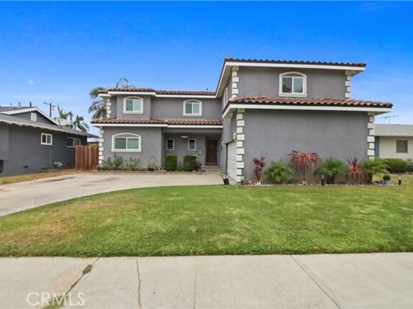 3129 W Olinda, Anaheim CA 92804