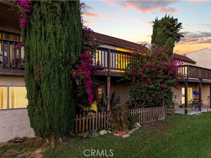 15614 Crestview Lane 63, Granada Hills (los Angeles) CA 91344