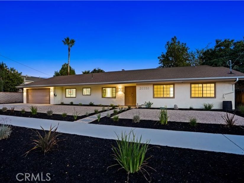 20358 Strathern Street, Winnetka (los Angeles) CA 91306