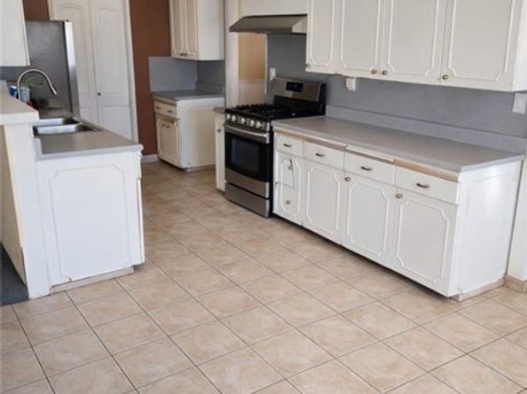 9123 Amboy Ave, Sun Valley (los Angeles) CA 91352