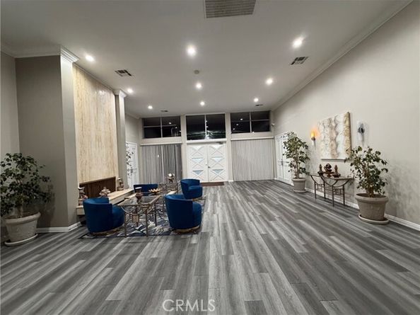 5301 Balboa Boulevard F2, Encino (los Angeles) CA 91316