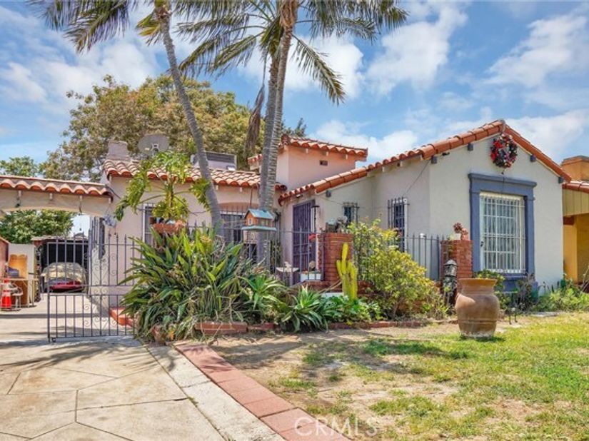 2028 W 84th, Los Angeles CA 90047