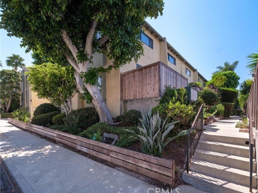 2518 Ruhland, Redondo Beach CA 90278