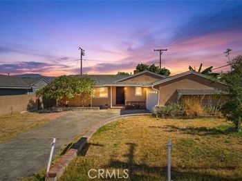 239 E Cypress