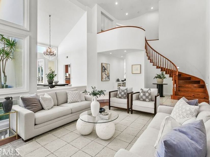19 Harbor Pointe, Corona Del Mar (newport Beach) CA 92625