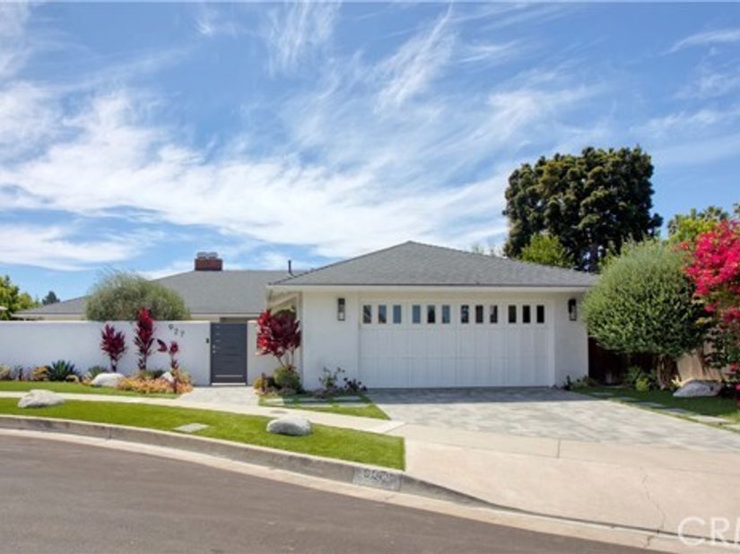 927 Bellis Street, Newport Beach CA 92660
