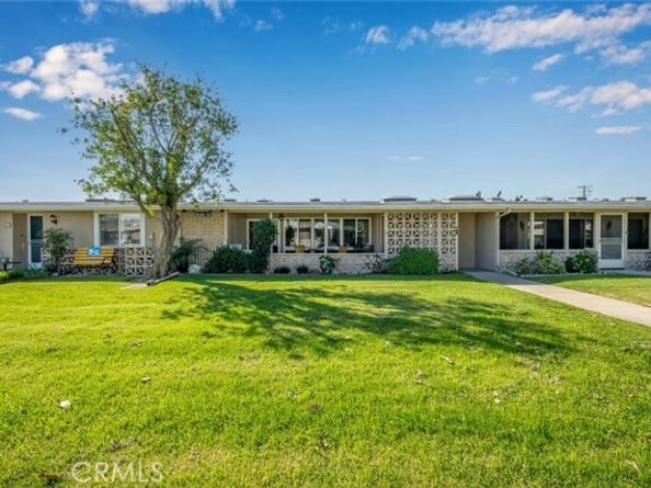 1240 Oakmont Road 52i, Seal Beach CA 90740