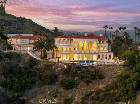 10219 Sunrise Lane, Tustin CA 92705