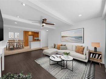 21372 Brookhurst