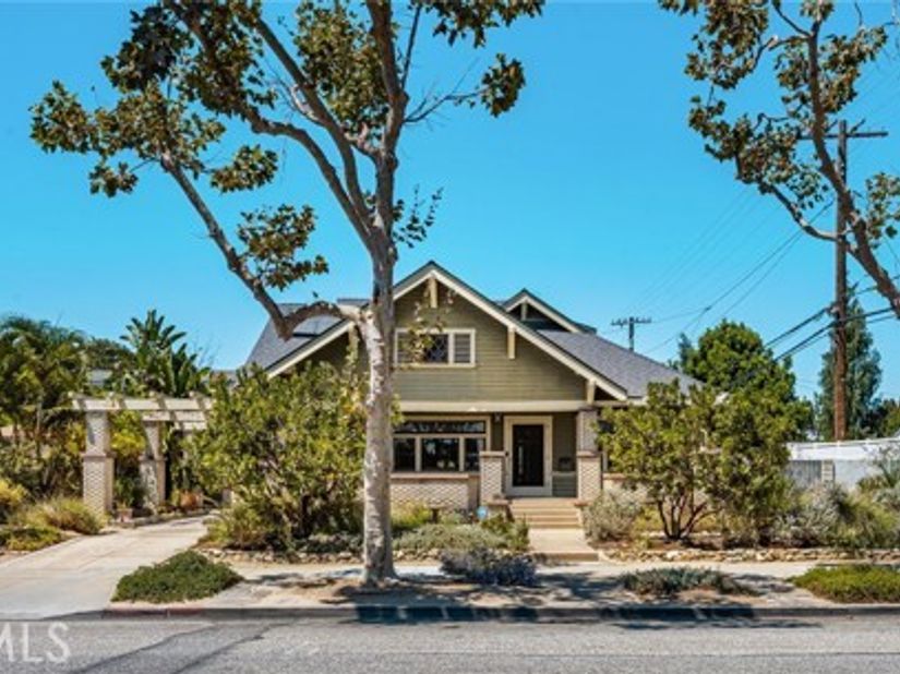 323 E Bixby, Long Beach CA 90807