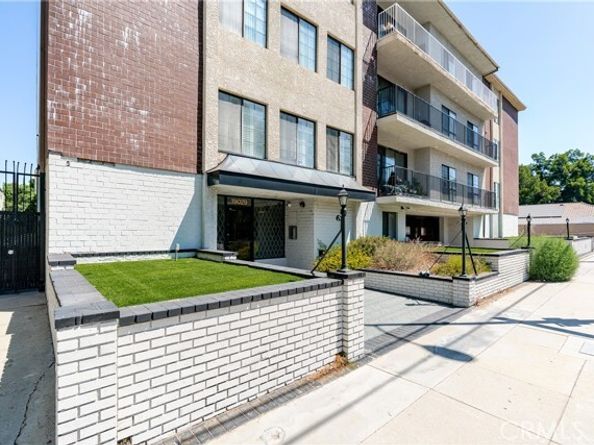 19029 Nordhoff Street 108, Northridge (los Angeles) CA 91324