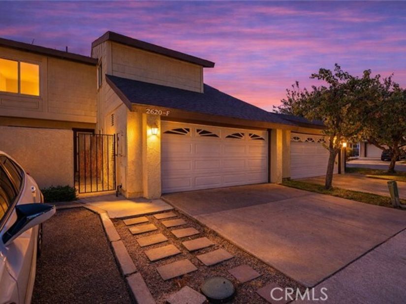 2620 Tustin Avenue F, Santa Ana CA 92705