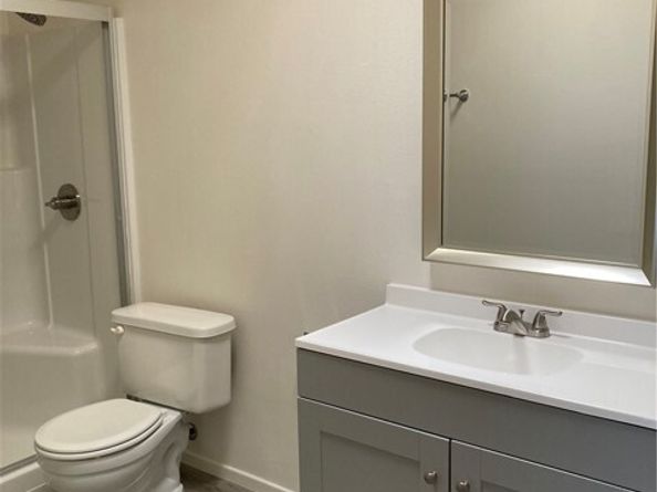 8505 Columbus Avenue 304, North Hills (los Angeles) CA 91343