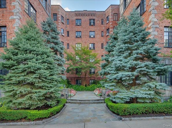 45 Pondfield Road W 4C, Bronxville NY 10708