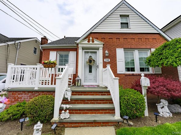 238 James Street, Franklin Square NY 11010