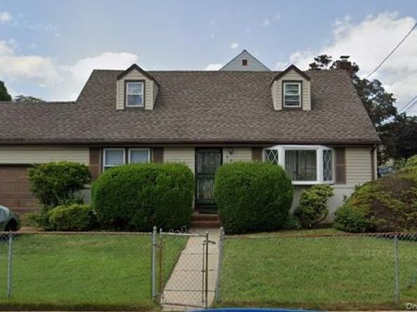 247 Windsor Parkway, Hempstead NY 11550