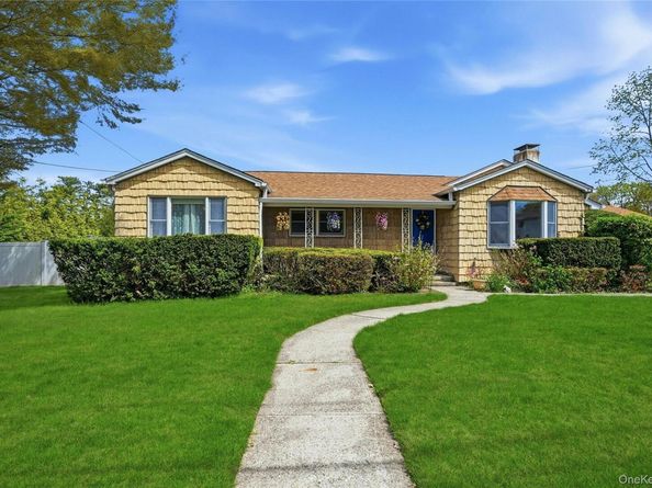 27 Halsey Street, Islandia NY 11749