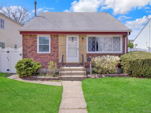 181 N 3rd Street, Bethpage NY 11714