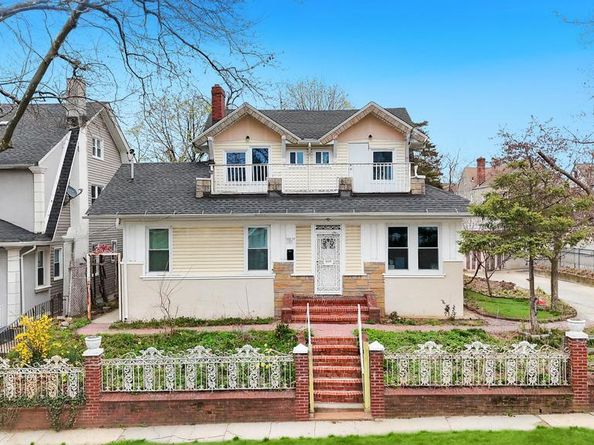 10927 196th Street, Saint Albans NY 11412