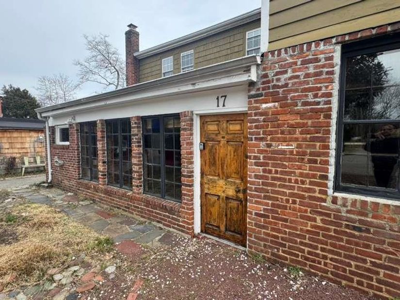 17 Jade Street, Oakdale NY 11769