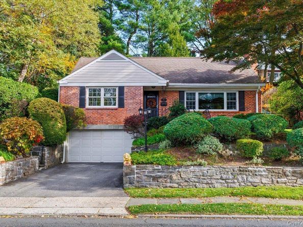 52 Windsor Terrace, Yonkers NY 10701