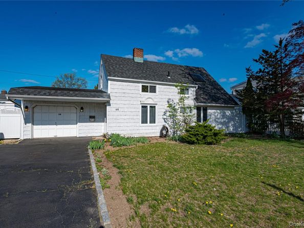 54 Ramble Lane, Levittown NY 11756