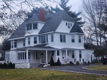 129 Hilton Avenue