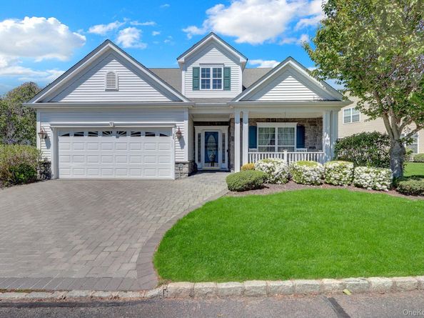 54 Louden Loop, Mount Sinai NY 11766