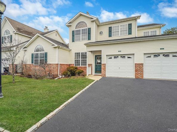 109 Constantine Way, Mount Sinai NY 11766