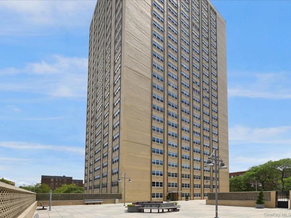 66-36 Yellowstone Boulevard 18H, Forest Hills NY 11375