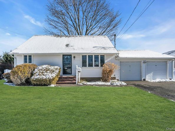 69 Miller Road, Hicksville NY 11801