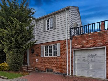 166-07 Union Turnpike