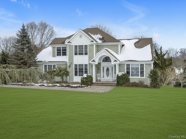 86 Louise Court, Riverhead NY 11901