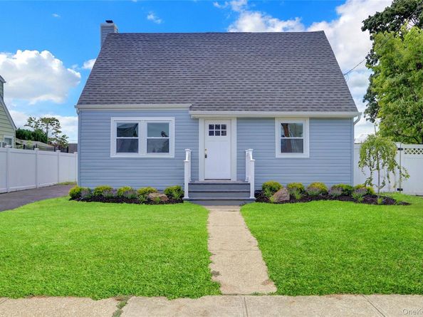 1067 Mirabelle Avenue, Westbury NY 11590