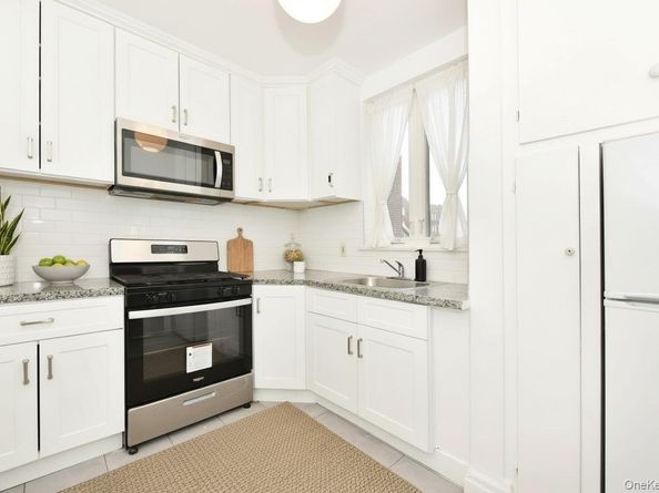 94-10 64th Road C1, Rego Park NY 11374