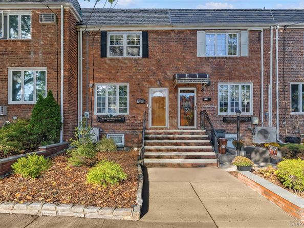 7-16 160th Street, Whitestone NY 11357