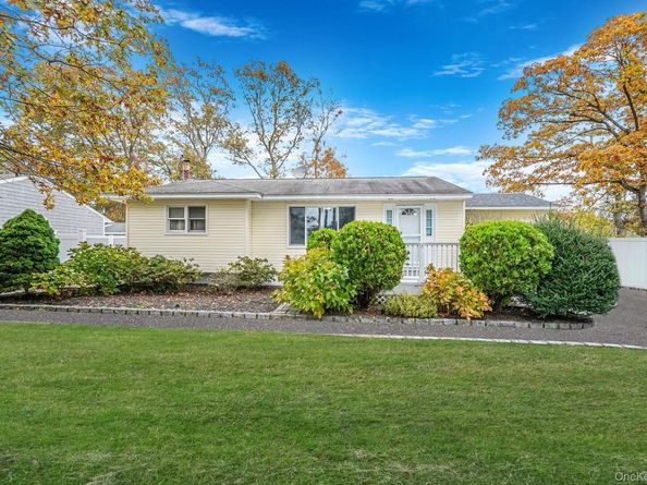 307 Jefferson Drive, Mastic Beach NY 11951