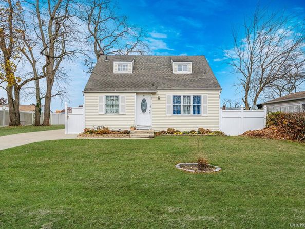 47 Satinwood Street, Central Islip NY 11722